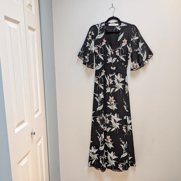Contemporaine for Simons Wrap Floral Flowy Dress - Picture 6 of 10